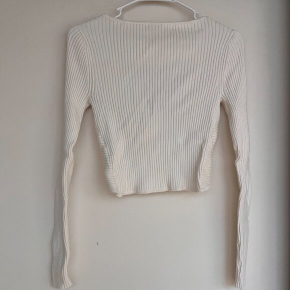 Abercrombie Twist-Front Sweater Top, size Small - Picture 4 of 4